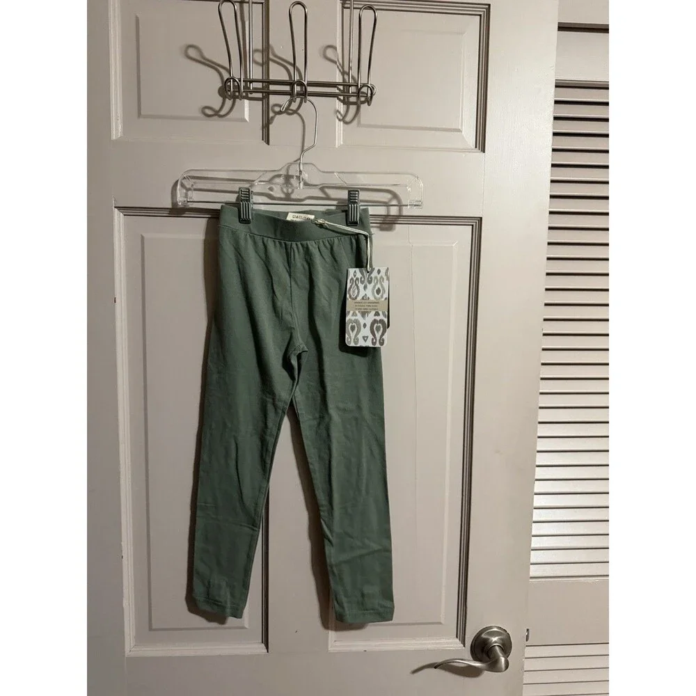 Girls Matching Sweatshirt & Leggings Set NWT Size Medium Green Adera Clothes